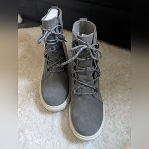 Sorel Women's Explorer III Joan Lace Up Boots.